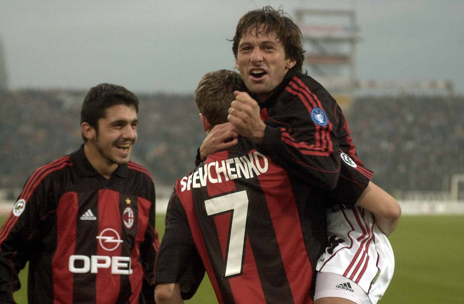 力也促使她 力也促使她